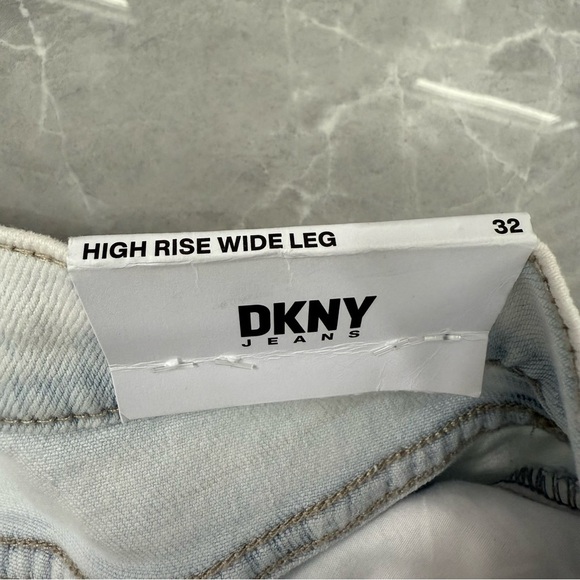 Women's DKNY Jeans High-Rise Wide-Leg Cargo Jeans Light Wash Cotton Plus Size 32 - Picture 15 of 16